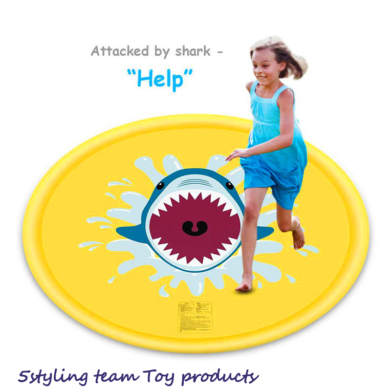 Wasserspray-Matte im Freien Rasenmähe Kinder spielen mit Wasser Spielzeug Delfin Wasser Spray Matte surfen Regenbogen Wasserrutsche